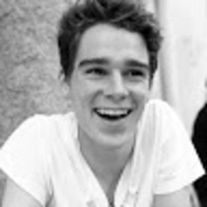 Meet your Posher, Victor